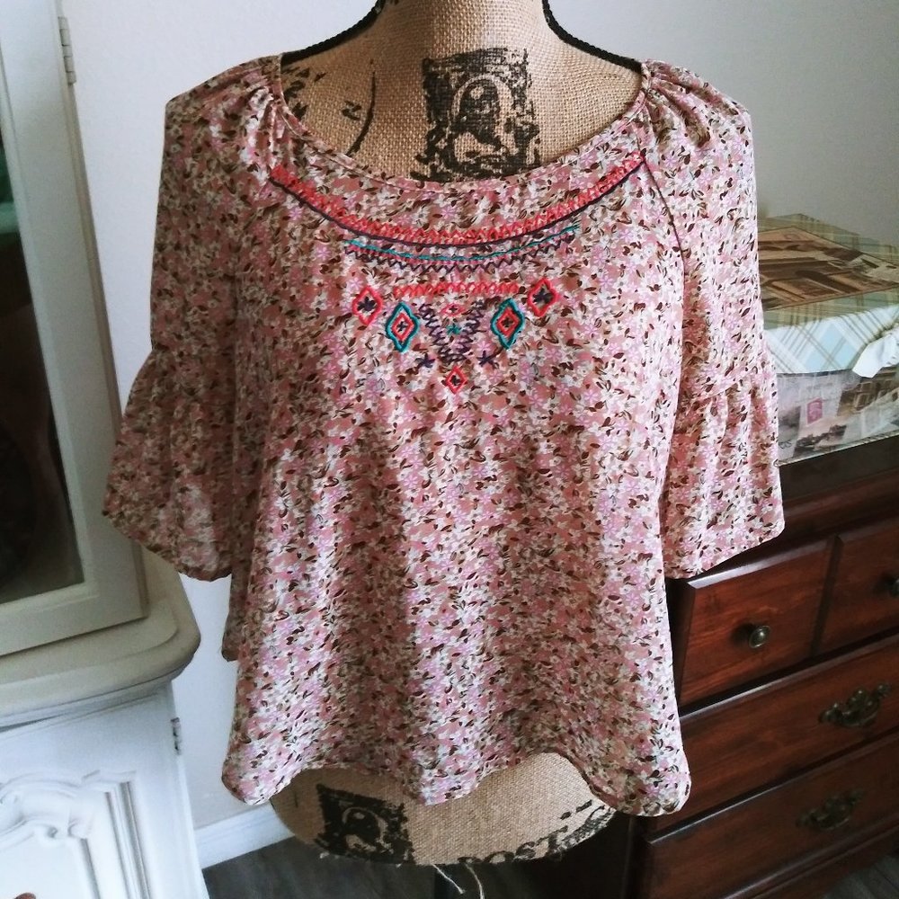 inTu Floral Blouse
